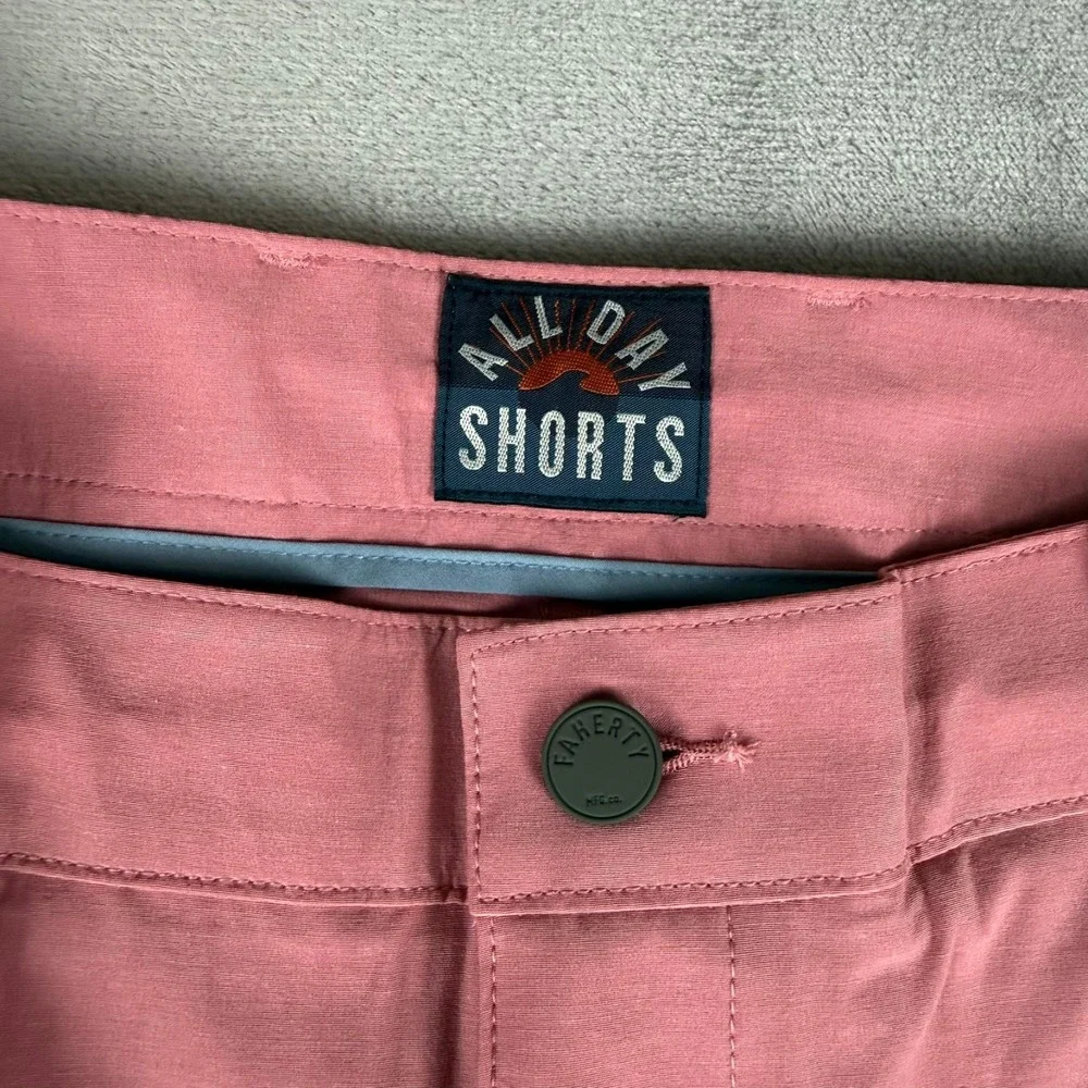 Faherty All-Day Shorts Mens 32 Faded Flag Pink 9